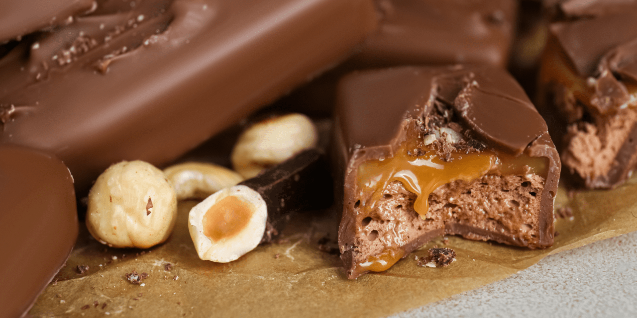 Discover the Top 18 Best Candy Bars with Nuts
