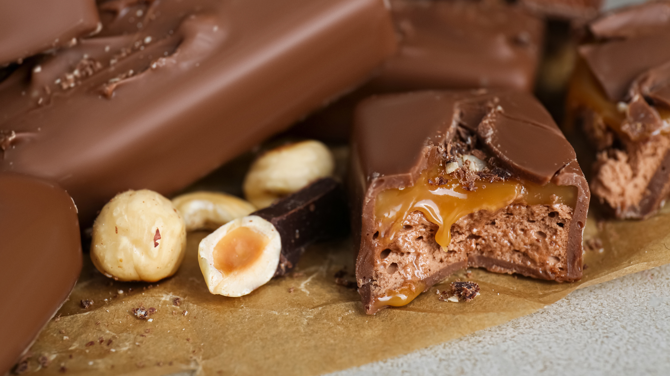 Discover the Top 18 Best Candy Bars with Nuts