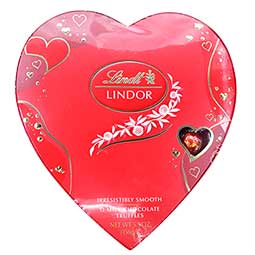 Lindor Valentines Milk Chocolate Candy Truffle 13ct Heart Box